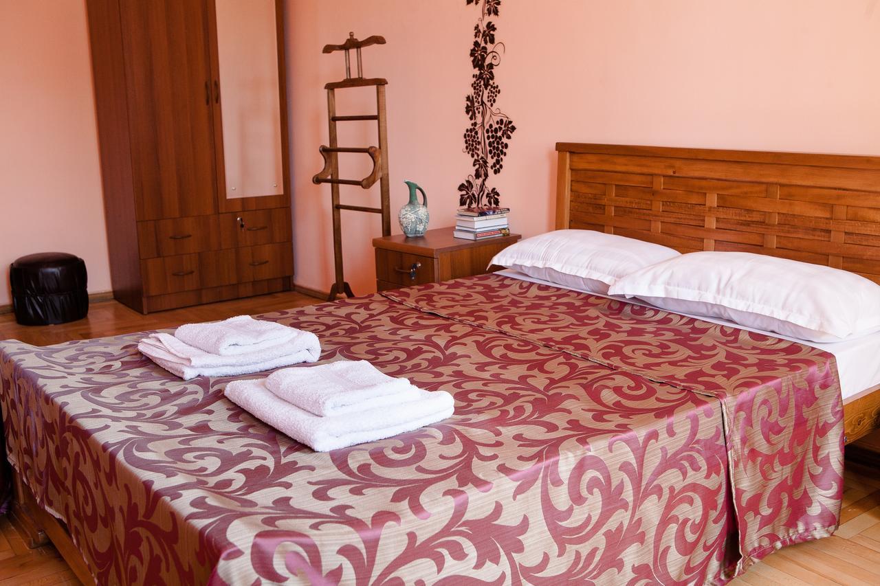 Vazi Hotel Tbilisi Ngoại thất bức ảnh