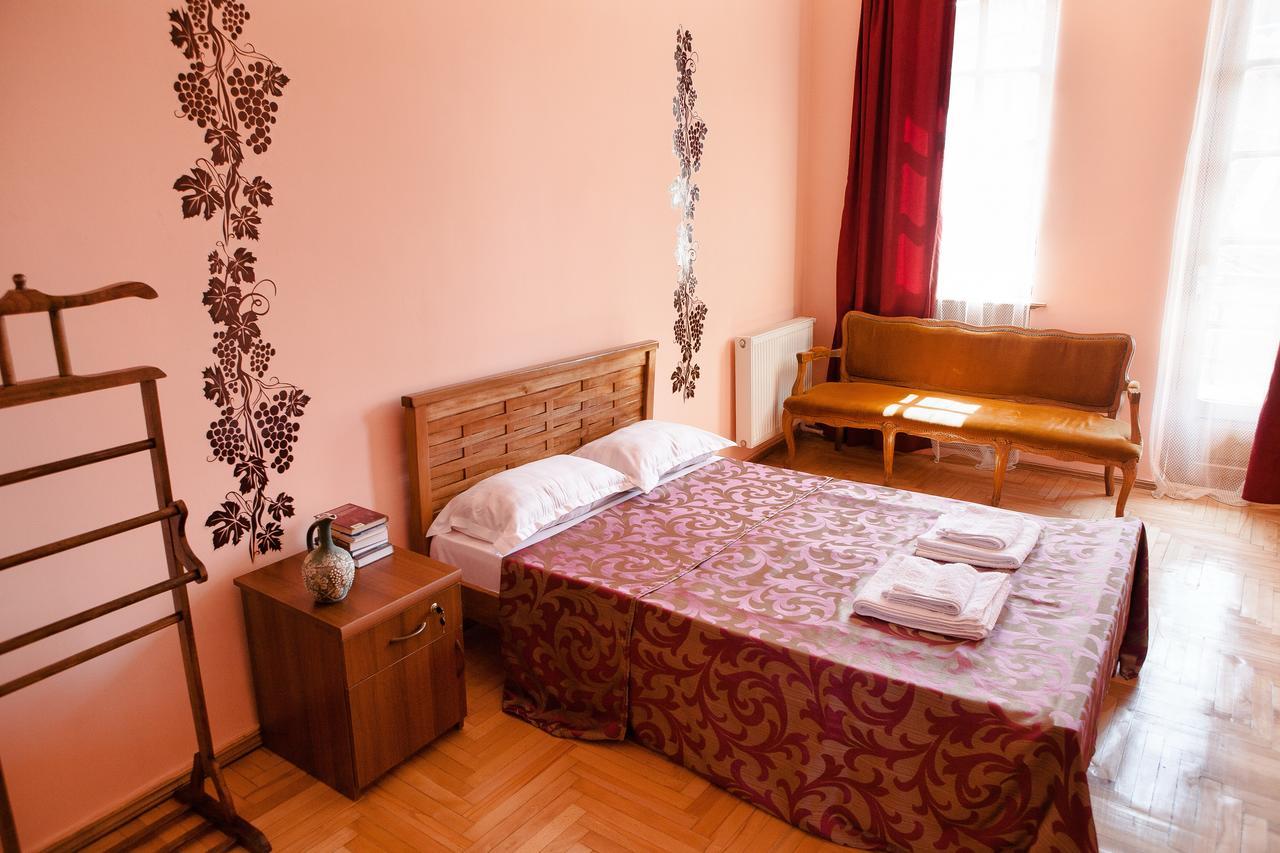 Vazi Hotel Tbilisi Ngoại thất bức ảnh