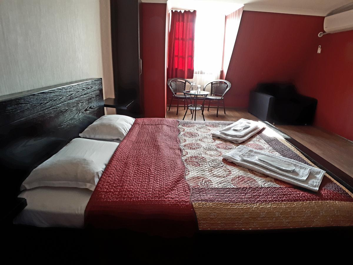 Vazi Hotel Tbilisi Ngoại thất bức ảnh