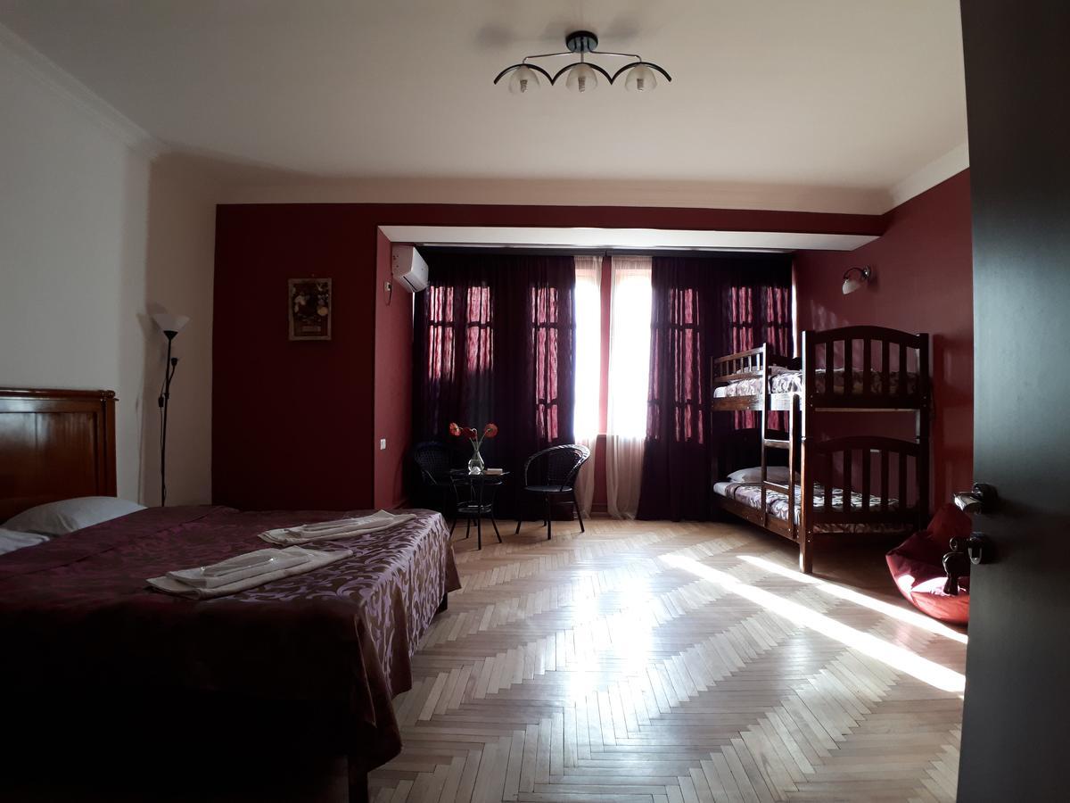 Vazi Hotel Tbilisi Ngoại thất bức ảnh